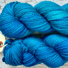 Load image into Gallery viewer, Geode Aran, soft superwash merino yarn