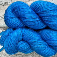 Load image into Gallery viewer, Perfect Sea Aran, soft superwash merino yarn