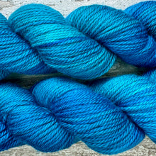 Load image into Gallery viewer, Geode Aran, soft superwash merino yarn