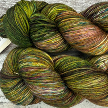 Load image into Gallery viewer, Speckled Horse Chestnut, merino nylon sock yarn