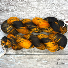 Load image into Gallery viewer, Tortoiseshell Cat, merino nylon sock yarn