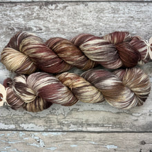 Load image into Gallery viewer, Brown Tabby Cat, merino nylon sock yarn