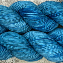 Load image into Gallery viewer, Ripples in the Pool, merino nylon sock yarn