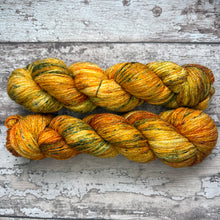 Load image into Gallery viewer, Leaves and Light, merino pima cotton 4ply yarn