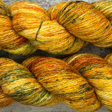 Load image into Gallery viewer, Leaves and Light, merino pima cotton 4ply yarn