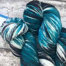 Load image into Gallery viewer, Magpie, merino nylon sock yarn