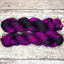 Load image into Gallery viewer, Black Tulip Aran, soft superwash merino yarn