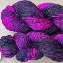 Load image into Gallery viewer, Black Tulip DK, merino nylon sock yarn