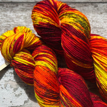 Load image into Gallery viewer, Inner Fire DK, merino nylon yarn