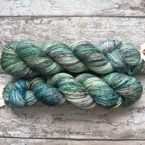 Ribbit, merino nylon sock yarn
