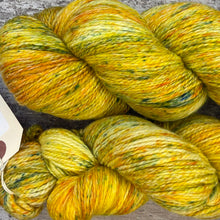 Load image into Gallery viewer, Spring Posy, merino pima cotton 4ply yarn