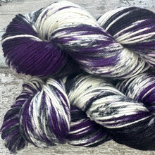 Load image into Gallery viewer, Violet Backed Starling DK, merino nylon sock yarn