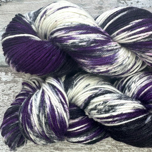 Violet Backed Starling DK, merino nylon sock yarn