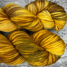 Load image into Gallery viewer, Ginger Cat Aran, soft merino yarn