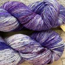 Load image into Gallery viewer, Scottish Heather, merino nylon sock yarn