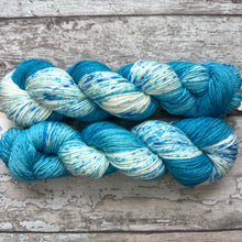 Load image into Gallery viewer, Turquoise Rainbowfish DK, merino nylon sock yarn