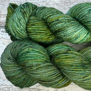 Mossy Frog DK, merino nylon yarn