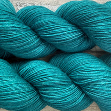 Load image into Gallery viewer, SALE Aqua, merino fingering yarn