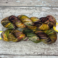 Load image into Gallery viewer, Horse Chestnut DK, merino nylon yarn