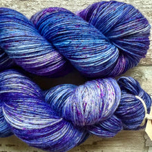 Load image into Gallery viewer, Frosty Reception, merino nylon sock yarn