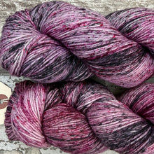 Load image into Gallery viewer, Pink Oranda, merino nylon sock yarn