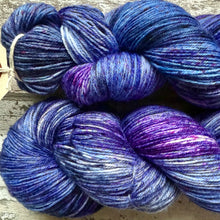 Load image into Gallery viewer, Frosty Reception, merino nylon sock yarn