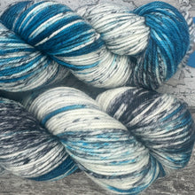 Load image into Gallery viewer, White Horses DK, merino nylon yarn