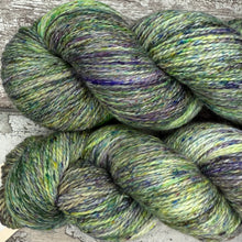Load image into Gallery viewer, Fragrant Daphne, merino pima cotton 4ply yarn