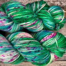 Load image into Gallery viewer, ¡Qué guava! Aran, soft superwash merino yarn