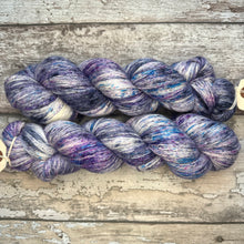 Load image into Gallery viewer, Kitty’s Flowers, merino pima cotton 4ply yarn