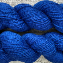 Load image into Gallery viewer, Peacock Blue, aran superwash merino yarn