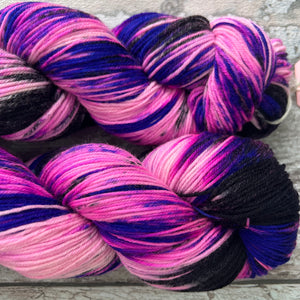 Neurospicy, merino nylon sock yarn