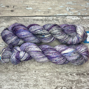 Speckled Petunia, merino nylon sock yarn