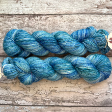 Load image into Gallery viewer, Blue Roundhead, British Fungi Bluefaced Leicester