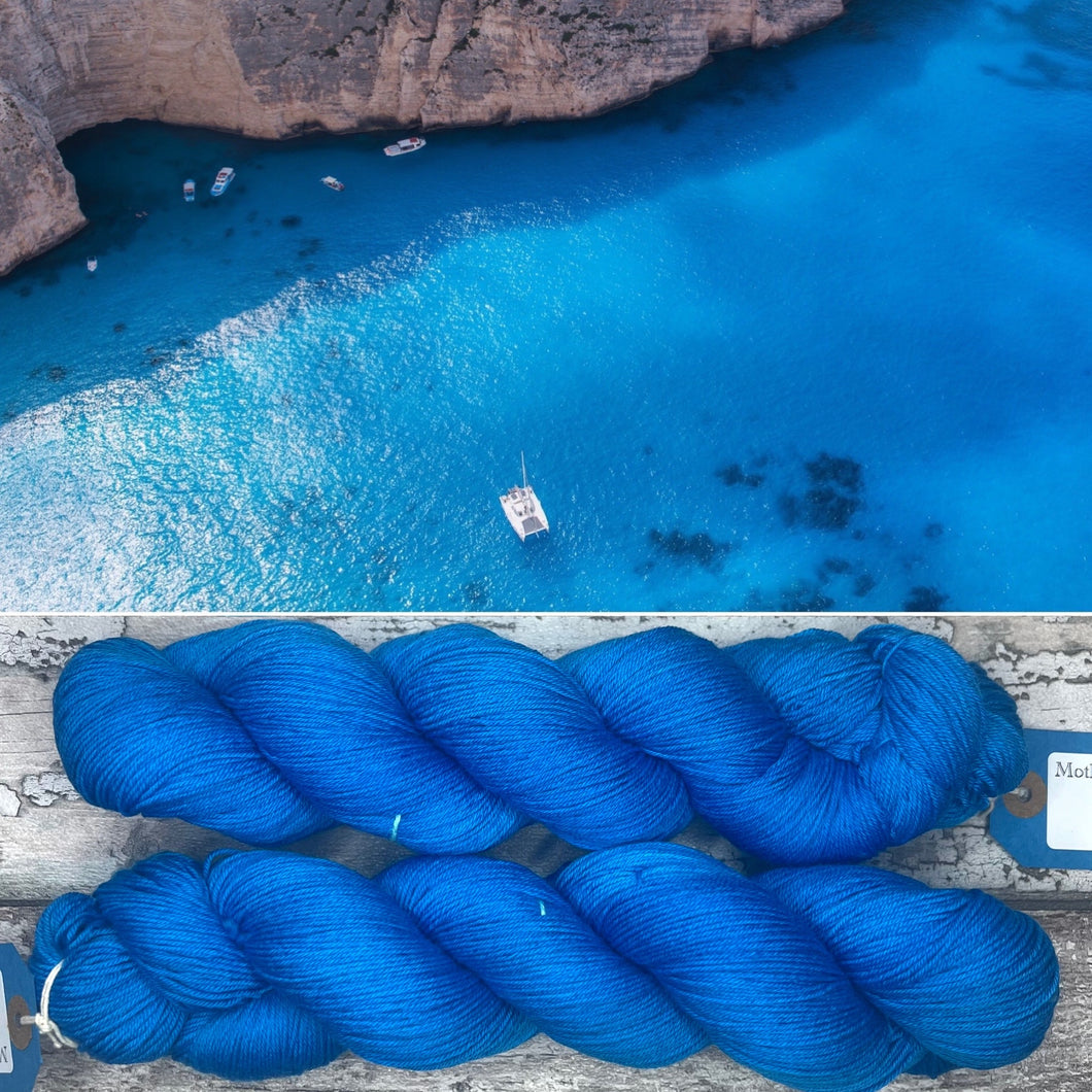 Cyan Sea, merino nylon sock yarn in turquoise blue