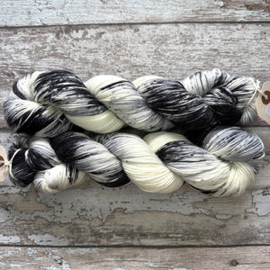Silver Bengal Cat, merino nylon sock yarn