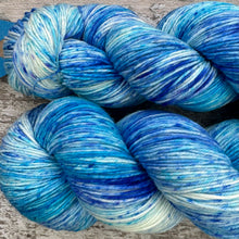 Load image into Gallery viewer, Ice Blue Sea, merino nylon sock yarn