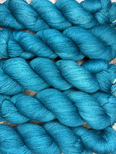 Load image into Gallery viewer, SALE Aqua, merino fingering yarn