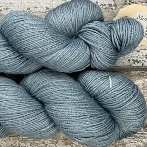 Haar, grey merino nylon sock yarn