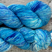 Load image into Gallery viewer, Ice Blue Sea, merino nylon sock yarn