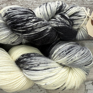 Silver Bengal Cat, merino nylon sock yarn