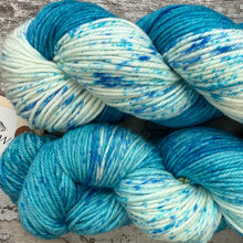 Load image into Gallery viewer, Turquoise Rainbowfish DK, merino nylon sock yarn
