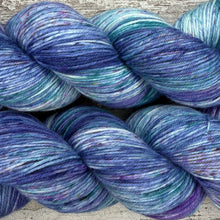 Load image into Gallery viewer, Bluebells, easy care non-superwash merino 4ply yarn