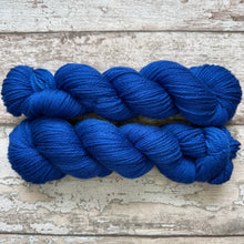 Load image into Gallery viewer, Peacock Blue, aran superwash merino yarn