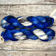 Load image into Gallery viewer, Royal Blue Damselfish DK, merino nylon yarn