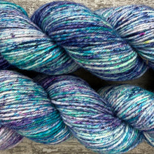 Load image into Gallery viewer, Spring Fresh DK, merino nylon yarn