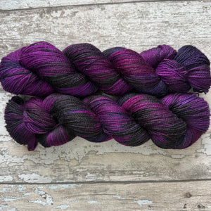 Black Tulip Sparkle, merino nylon sock yarn