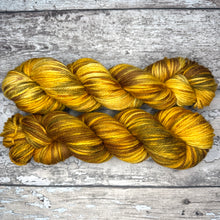 Load image into Gallery viewer, Ginger Cat Aran, soft merino yarn