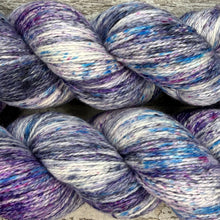 Load image into Gallery viewer, Kitty’s Flowers, merino pima cotton 4ply yarn