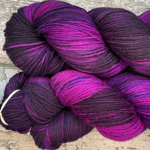 Load image into Gallery viewer, Black Tulip, easy care non-superwash merino 4ply yarn